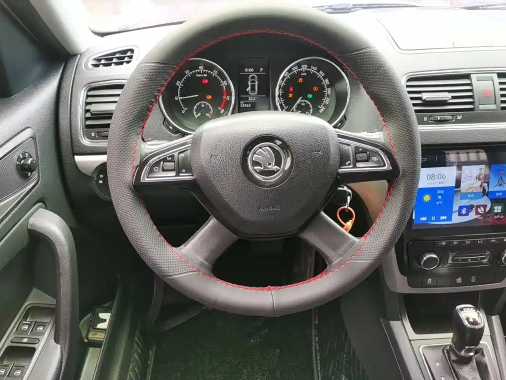 Photo 11 - Škoda Yeti