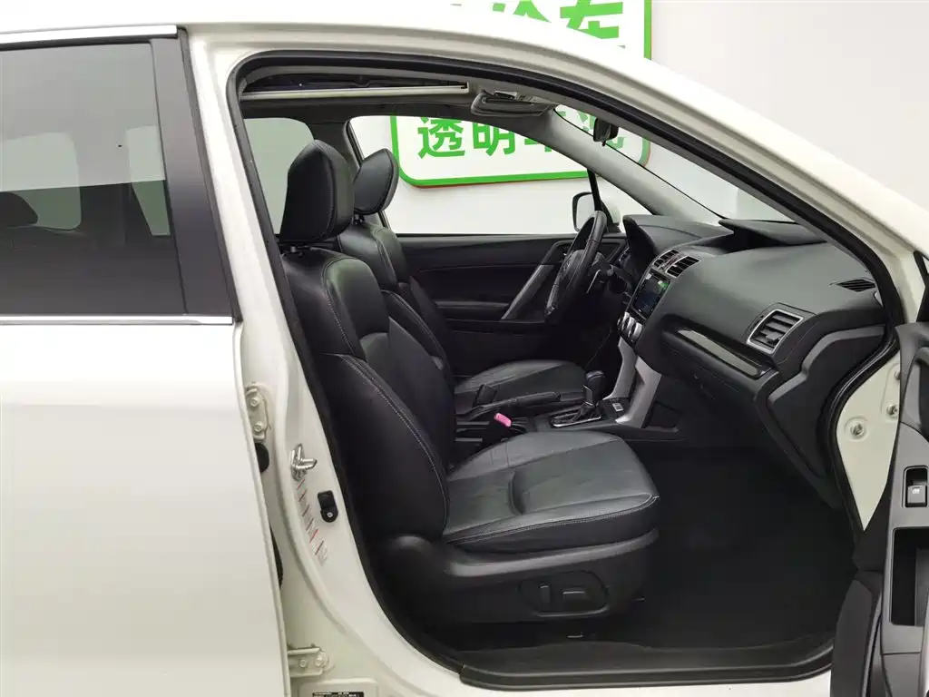 Subaru Forester 2015 2.5i Special Commemorative Edition фото 23