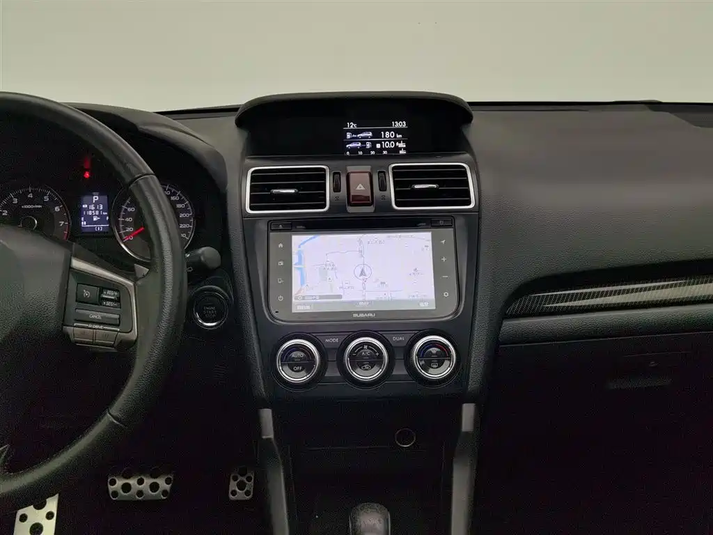 Subaru Forester 2015 2.5i Special Commemorative Edition фото 12