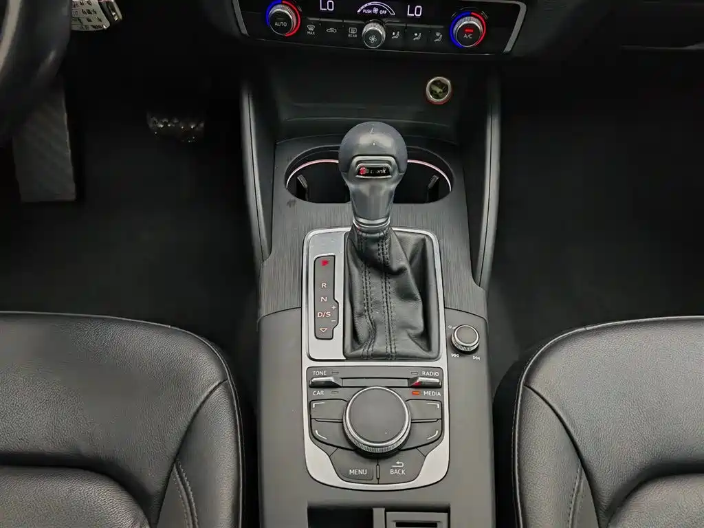 Audi A3 2014 Limousine 35 TFSI Auto Comfort фото 13