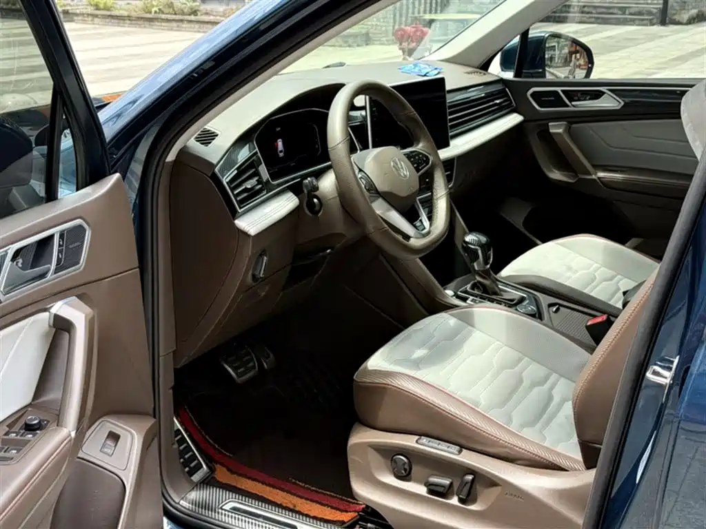 Volkswagen Tiguan L 2023 380TSI 4WD R-Line Flagship 7-seater фото 15