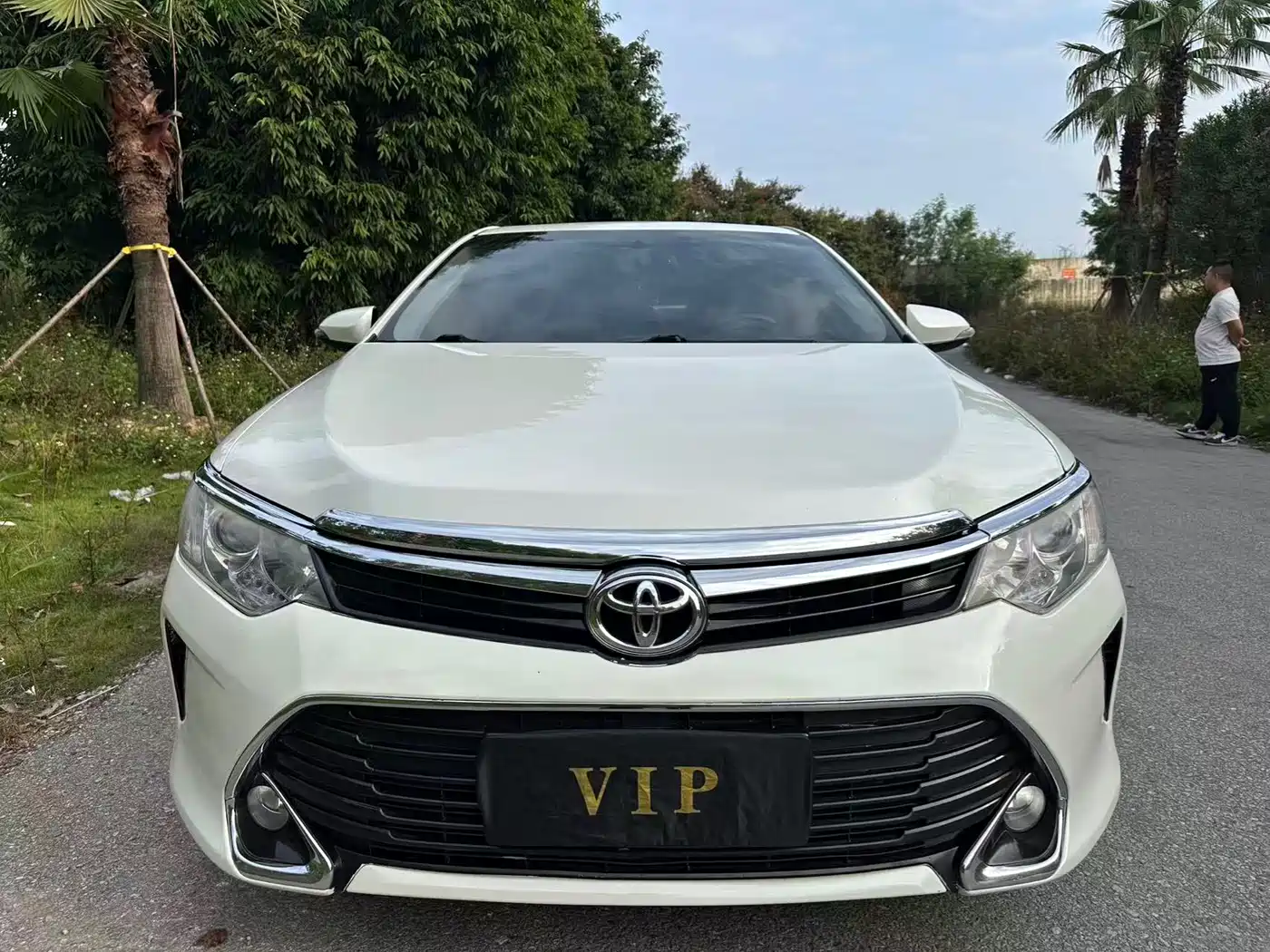 Toyota Camry 2016 2.0G 10th Anniversary Leading Edition фото 2