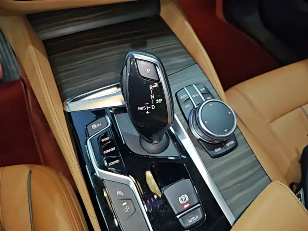 BMW 6 Series GT 2019 630i Luxury Design Package фото 14