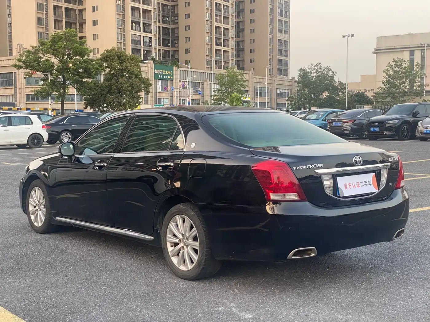 Toyota Crown 2010 2.5L Royal Leather Edition фото 17