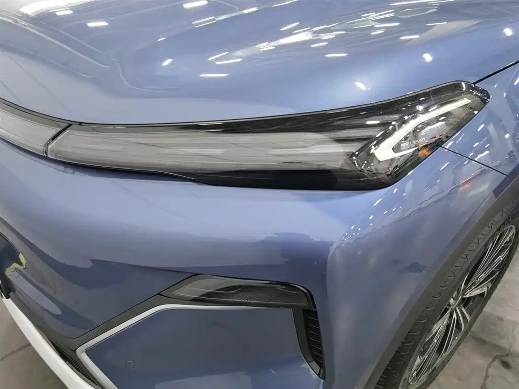 Geely Galaxy Galaxy Starship 7 EM-i 2025 120km Navigation Edition фото 7