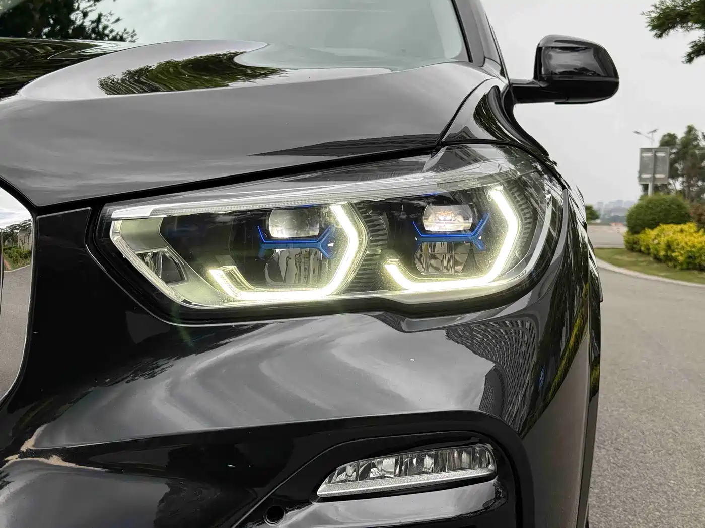 BMW X5 (Import) 2021 xDrive40i Exclusive M Sport Package фото 7
