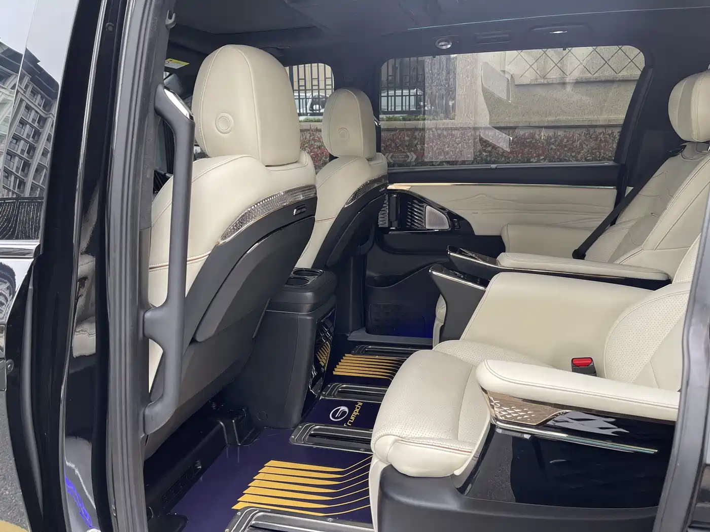 GAC Trumpchi Trumpchi M8 2023 Model Master Series Hybrid Royal Edition фото 11