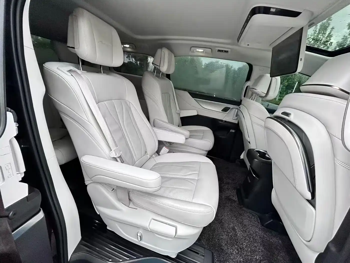Buick GL8 New Energy 2025 Landlux Smart Edition 7-seater фото 6