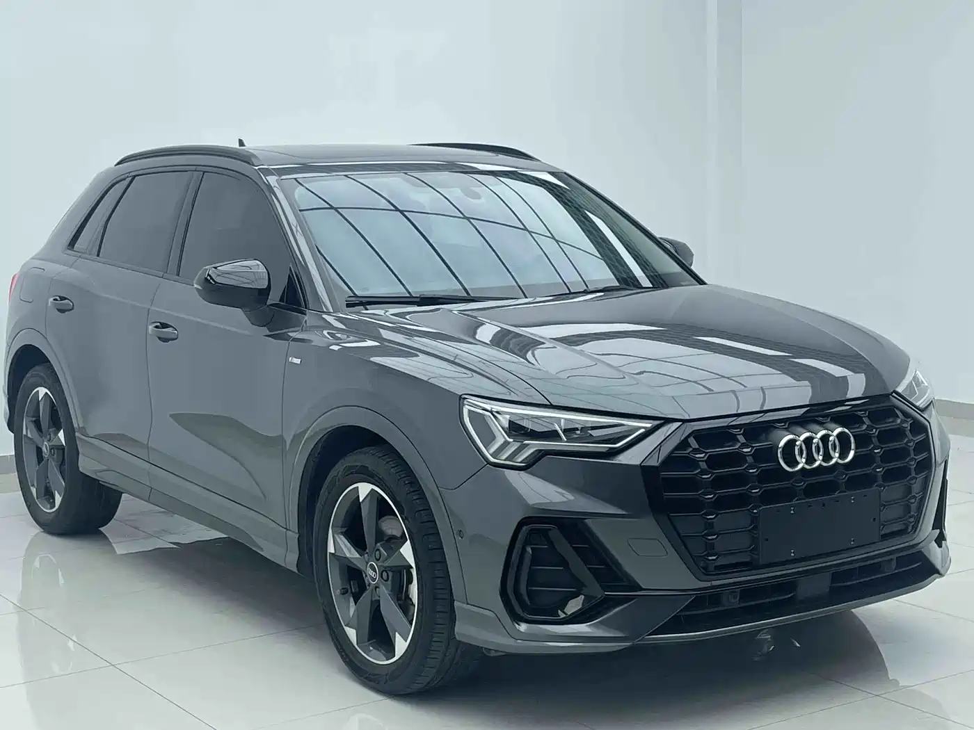 Audi Q3 2021 35 TFSI Fashion Sport фото 2