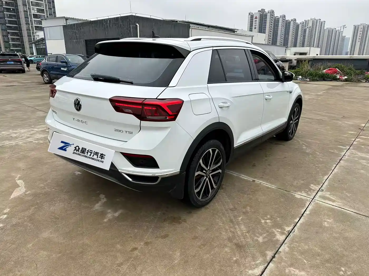 Volkswagen T-ROC 2021 280TSI DSG 2WD Comfort Smart Connect 30th Anniversary Edition фото 9