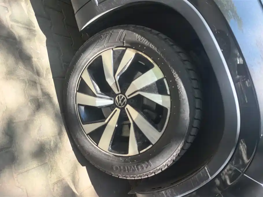 Volkswagen Tayron 2022 330TSI 2WD Luxury Smart Connect Edition фото 6