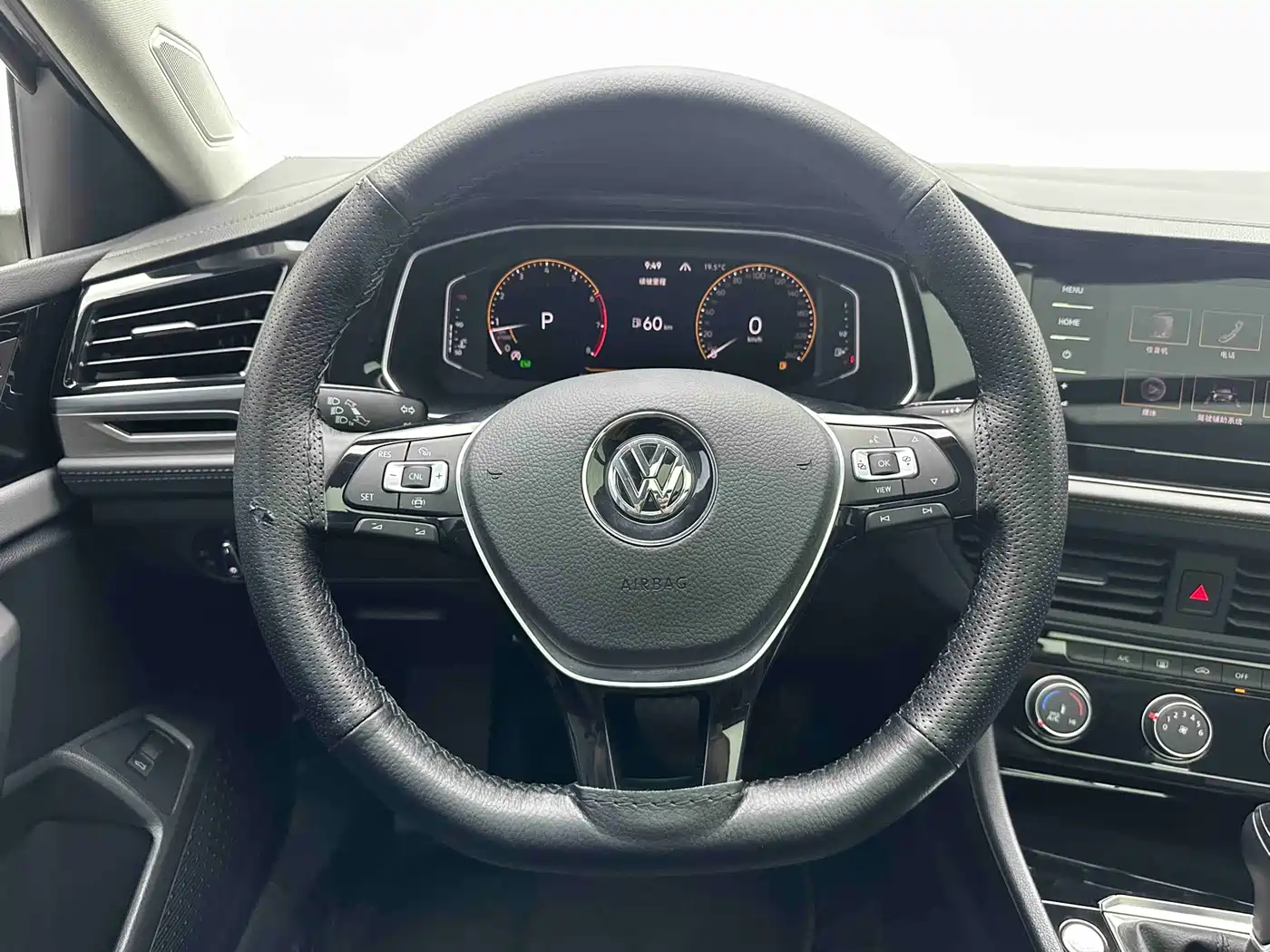 Volkswagen Sagitar 2022 280TSI DSG Surpassing Edition фото 15