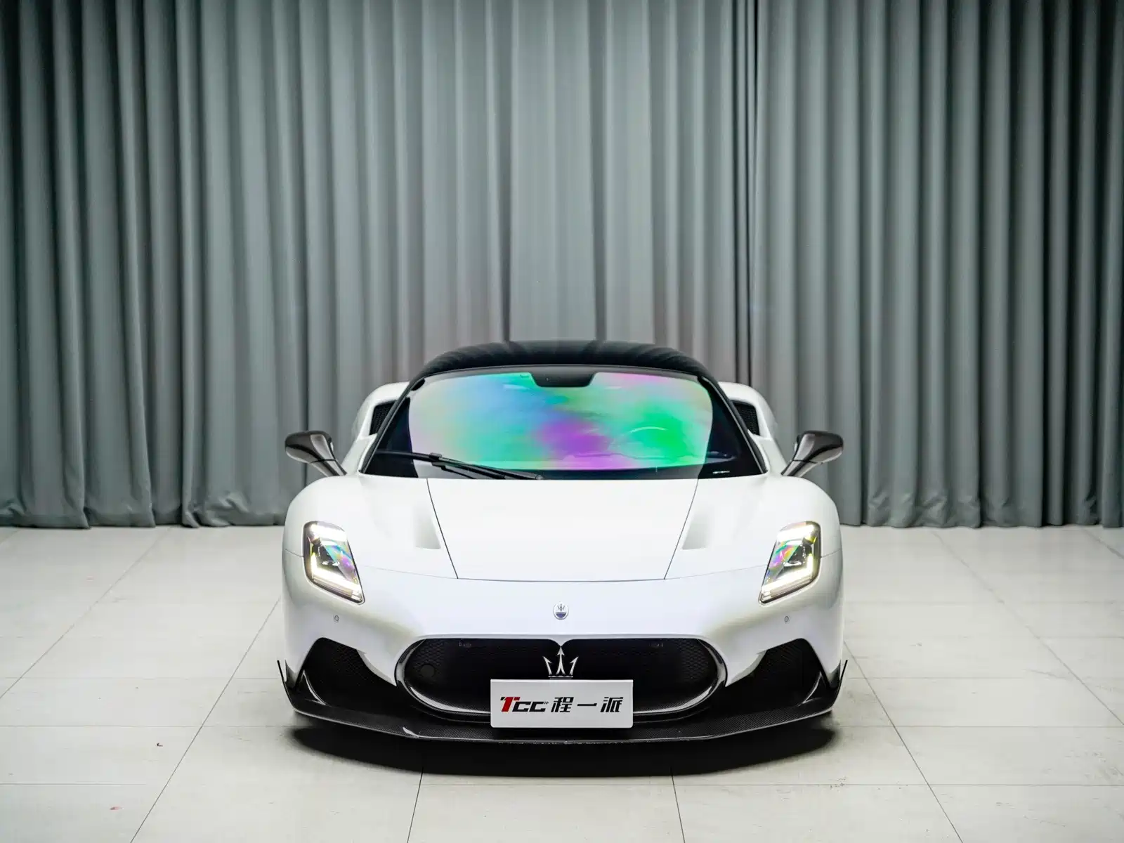 Фото 2 - Maserati MC20