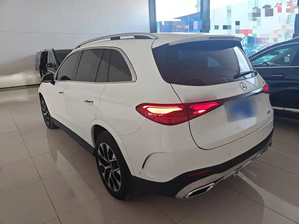 Mercedes-Benz GLC 2023 GLC 260 L 4MATIC Luxury 5-Seater фото 23