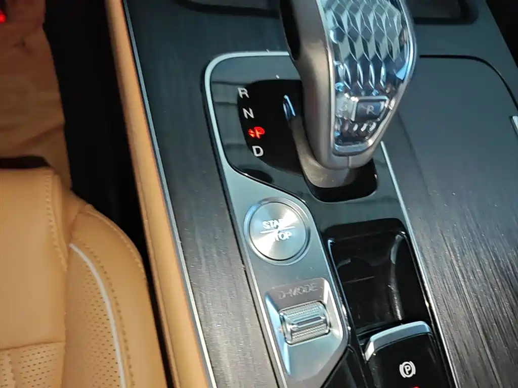 GAC Trumpchi Trumpchi GS8 2024 Navigator Series 2.0TGDI 2WD Luxury Smart Connect Edition фото 9