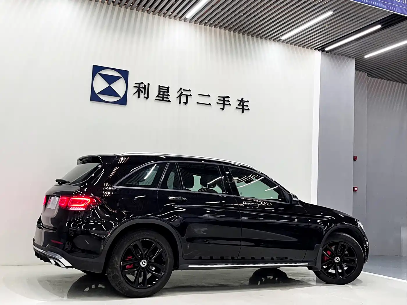 Mercedes-Benz GLC 2020 GLC 300 L 4MATIC Dynamic фото 3