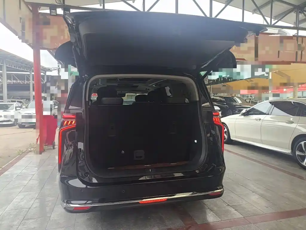 SAIC Maxus Maxus G90 2022 2022 2.0T Nebula 7-Seater Edition