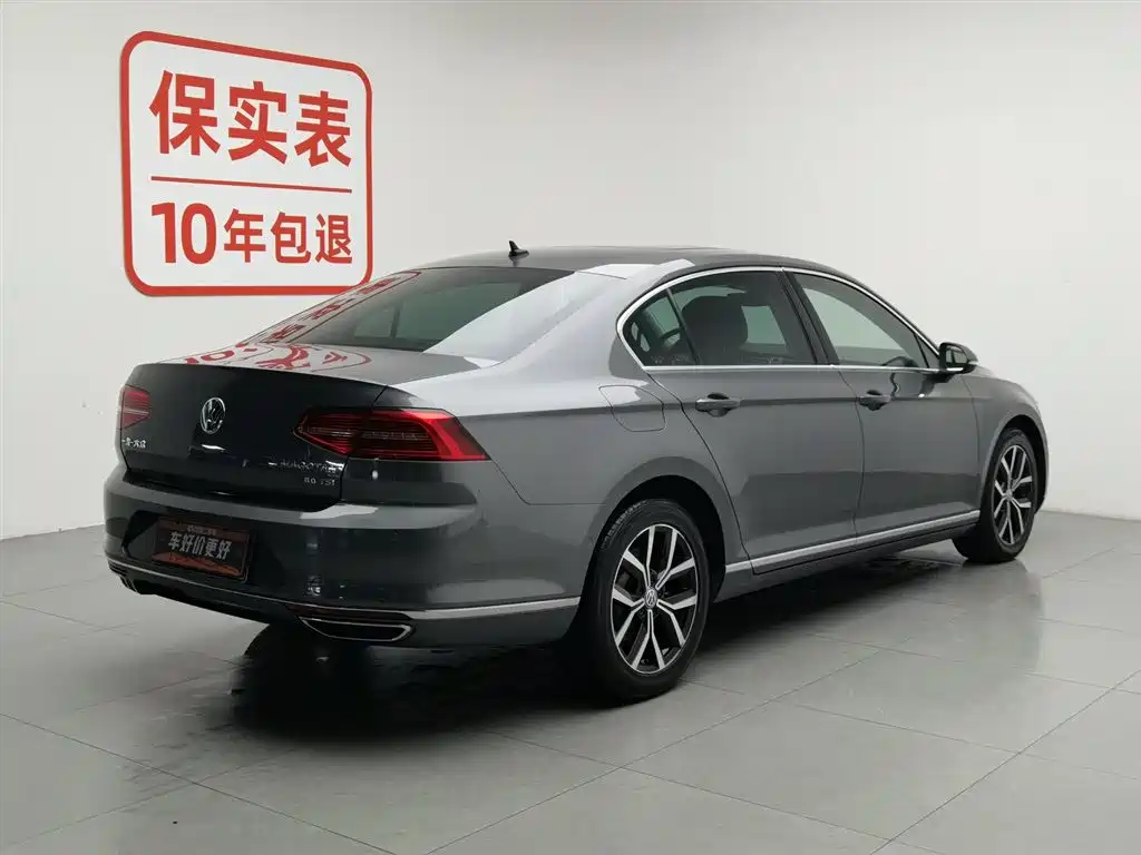 Volkswagen Magotan 2017 330TSI DSG Premium фото 2