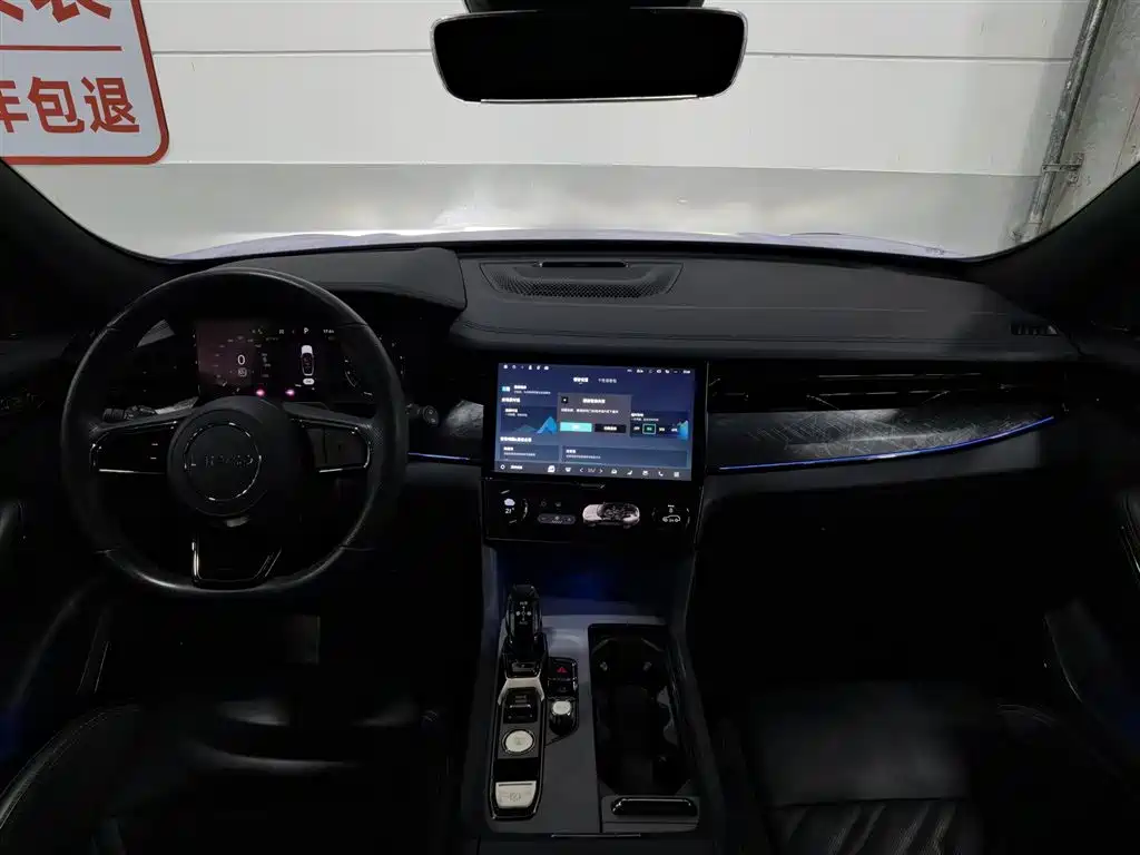 Lynk & Co 09 2021 2.0T Halo 6-Seater фото 5