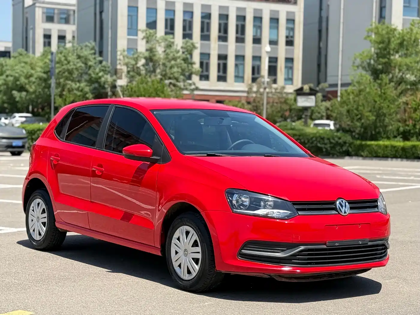 Volkswagen Polo 2016 1.4L Automatic Trend фото 3