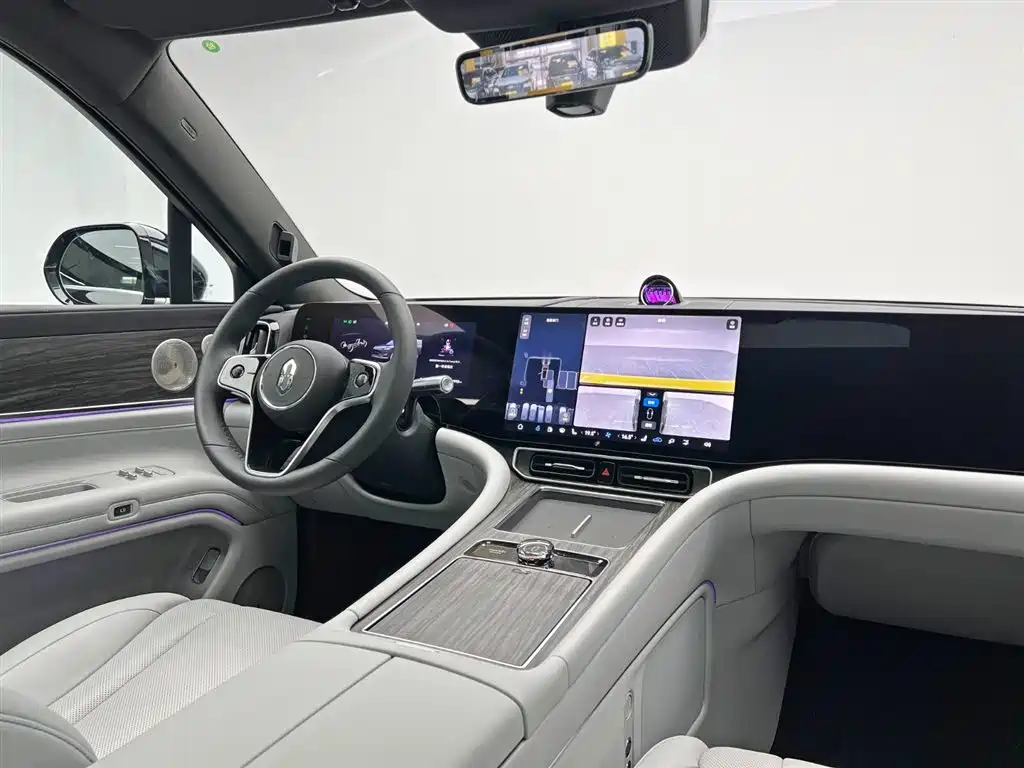 AITO Wenjie AITO M9 2025 Extended Range Ultra 52kWh 6-Seater фото 23