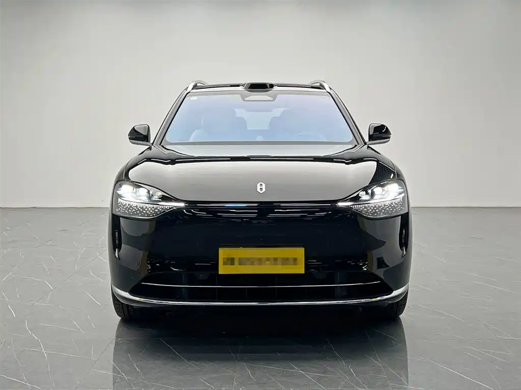 AITO Wenjie AITO M9 2025 Extended Range Ultra 52kWh 6-Seater фото 2