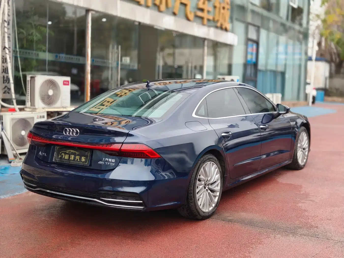 Audi A7L 2024 45TFSI S-line Dream Edition Crystal Package фото 5