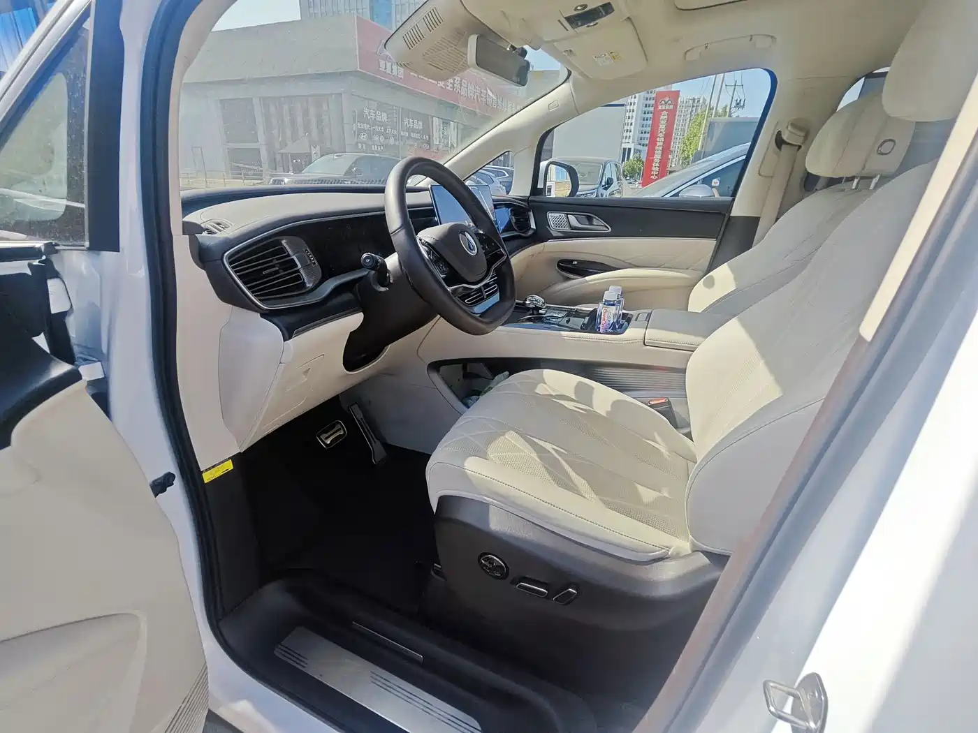 Denza D9 2025 Model DM-i Smart Drive Edition 1020 AWD Flagship фото 12
