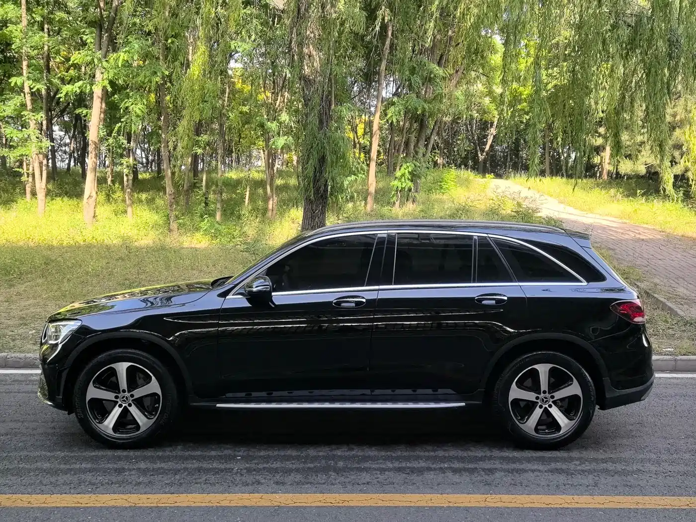 Mercedes-Benz GLC 2022 Facelift III GLC 260 L 4MATIC Dynamic фото 3