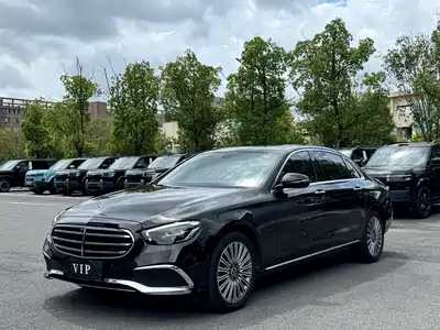 Mercedes-Benz E
