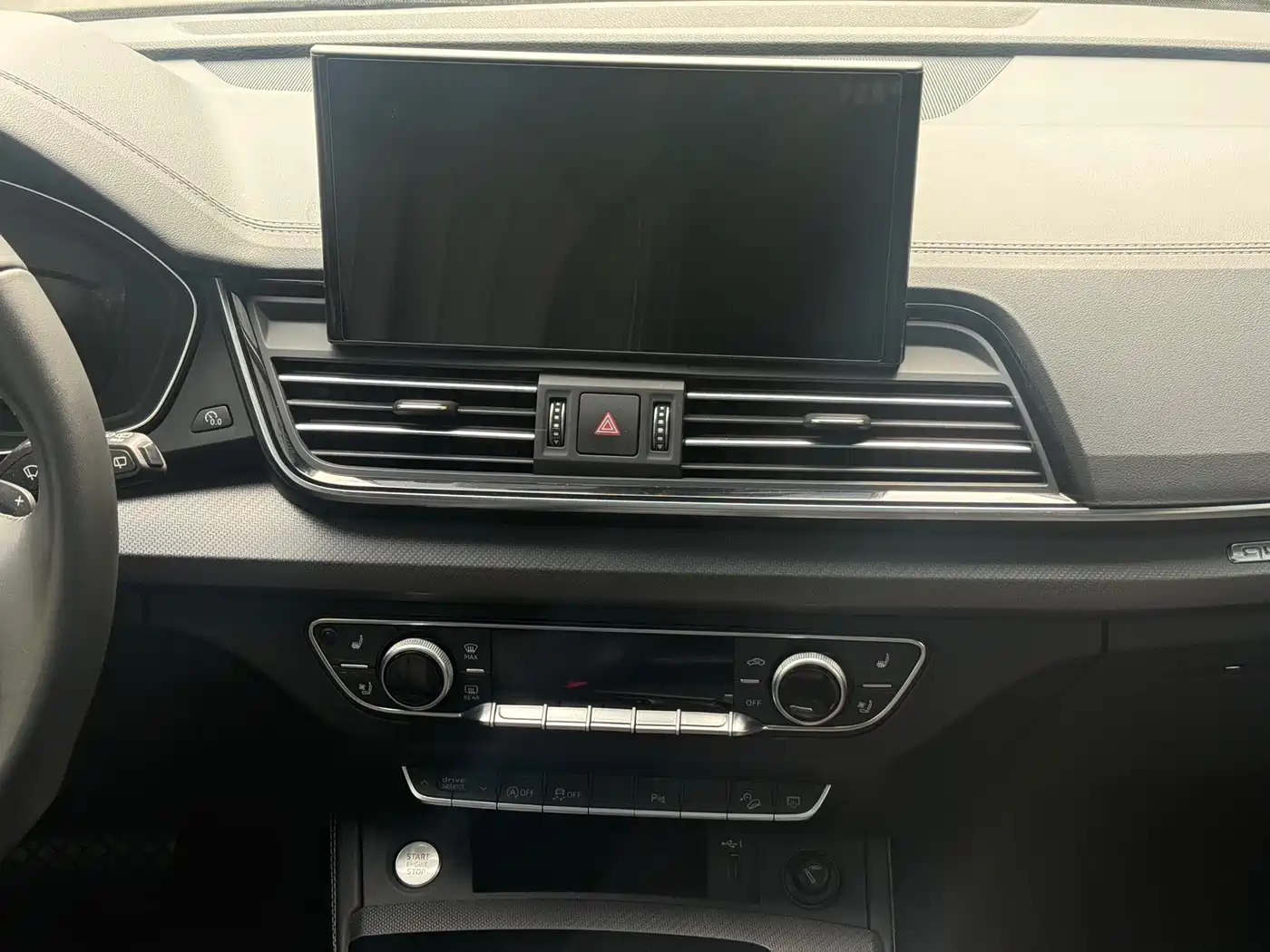 Audi Q5L 2023 40T Luxury Dynamic фото 10