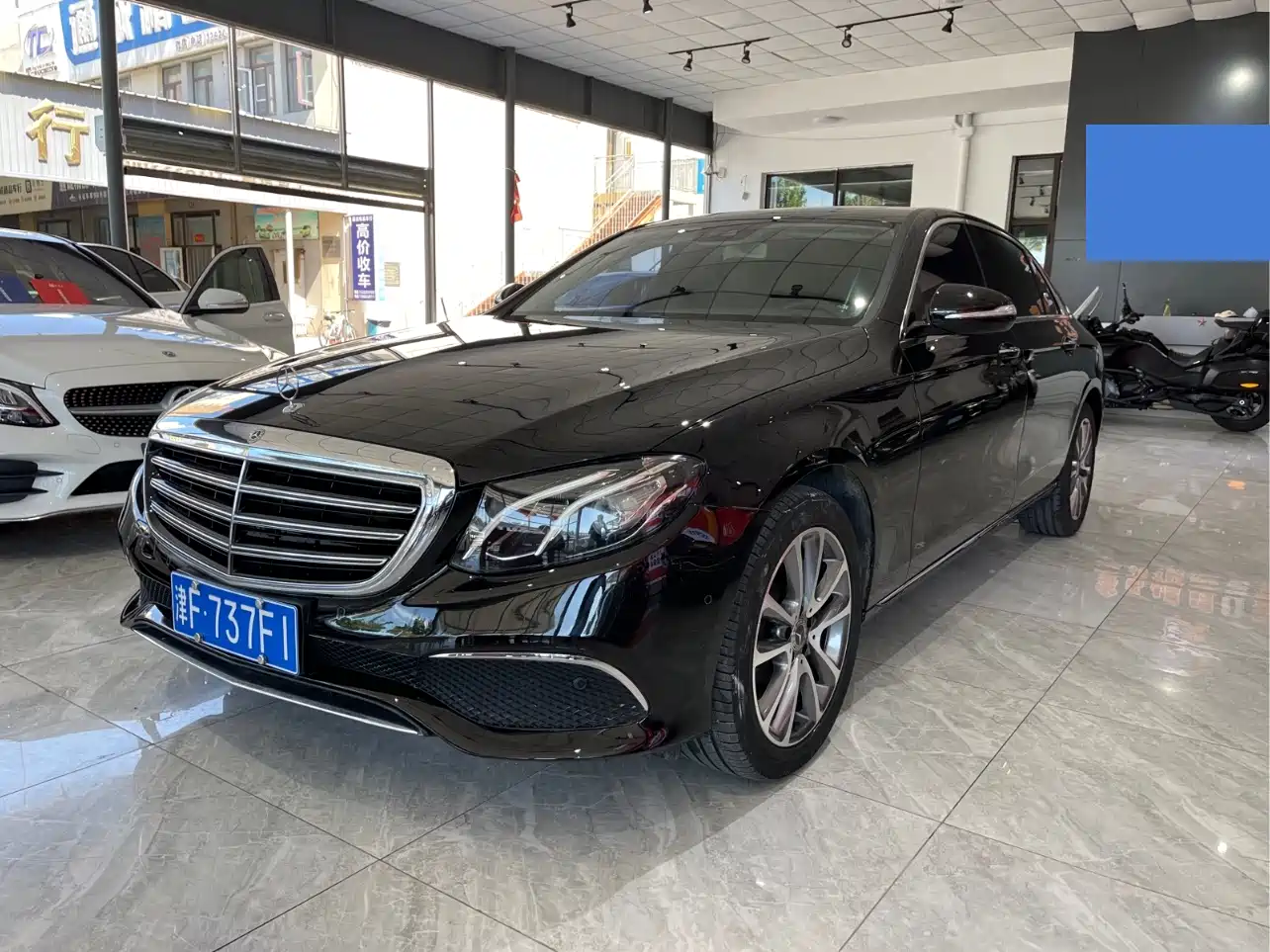 Mercedes-Benz E-Class 2016 E 300 L Fashion Type