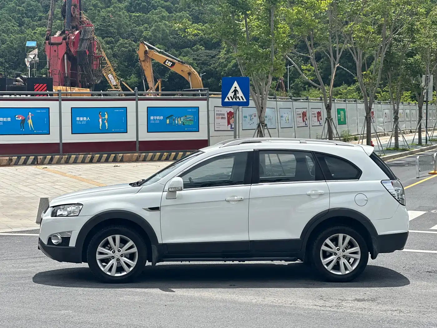 Chevrolet Captiva 2015 2.4L 2WD Urban Edition 7-seater фото 5