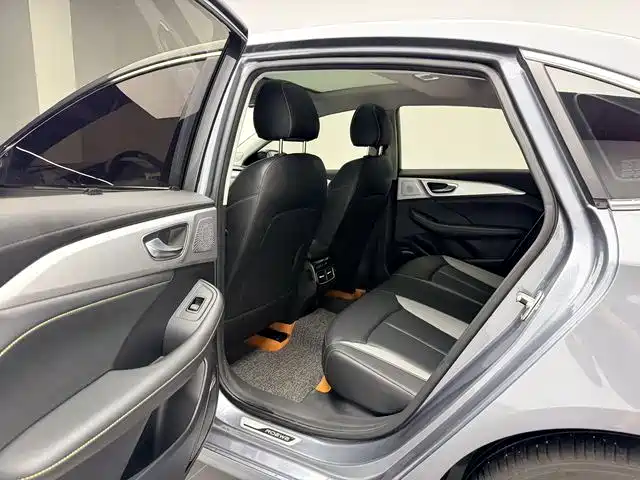 Roewe i6 MAX 2022 2020 300TGI Auto Cool Panoramic Sunroof Edition