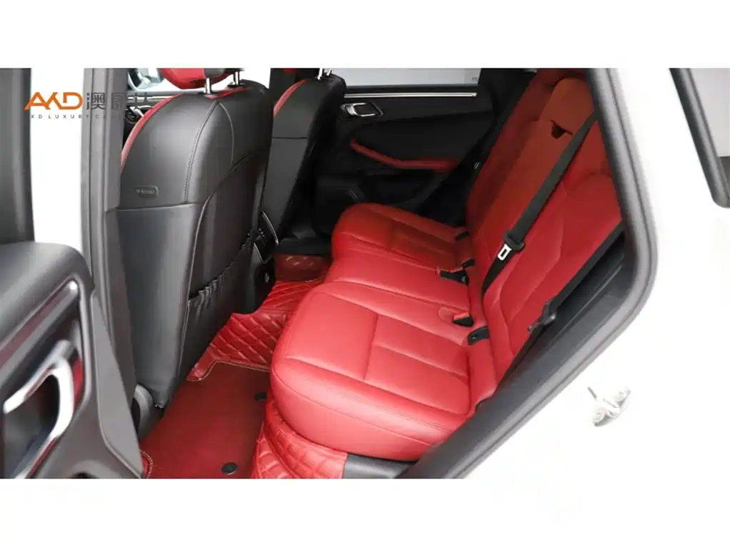 Photo 7 - Porsche Macan