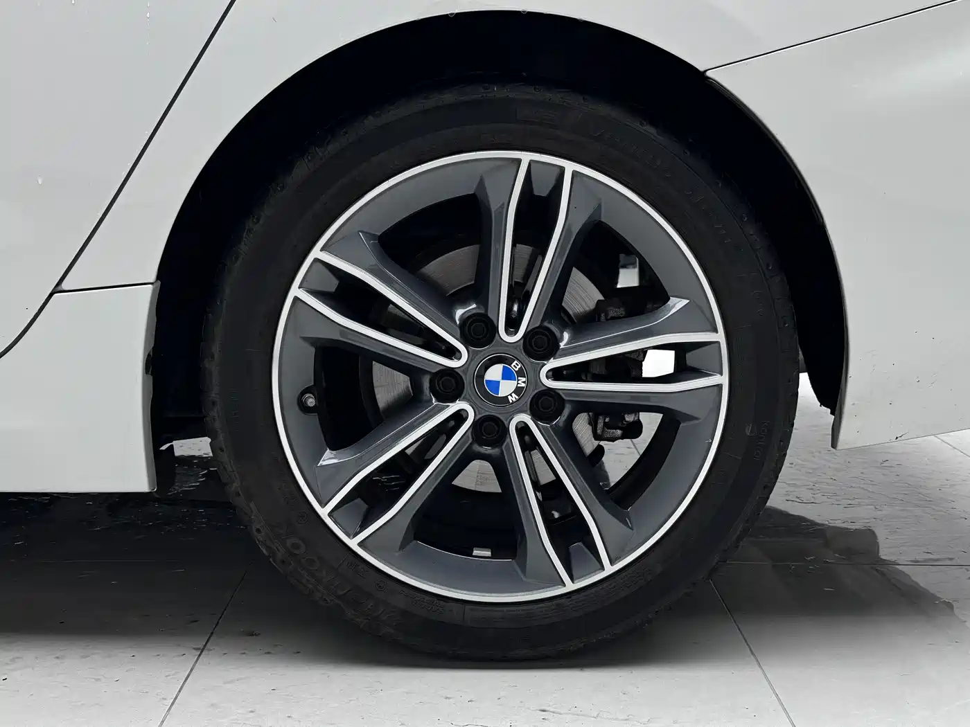 BMW 1 Series 2022 120i M Sport фото 19