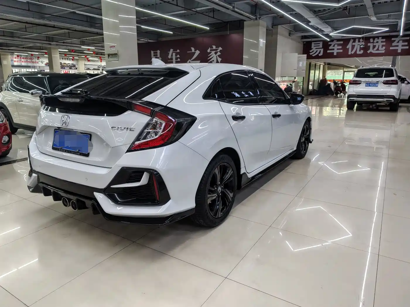 Фото 4 - Honda Civic