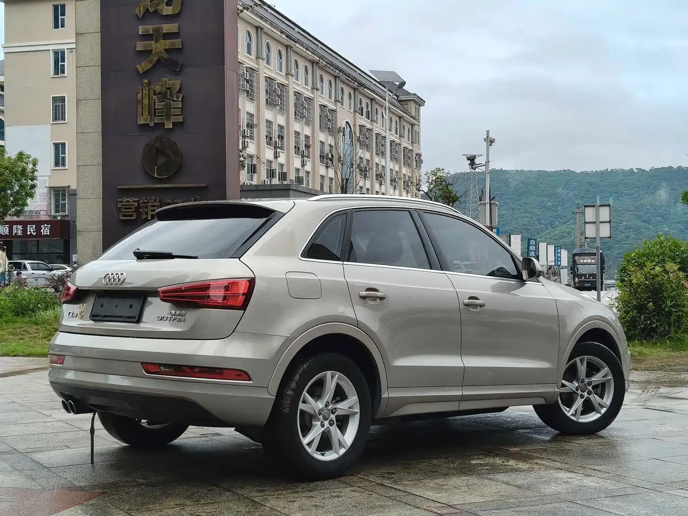 Audi Q3 2018 30th Anniversary Edition 30 TFSI Fashion фото 12