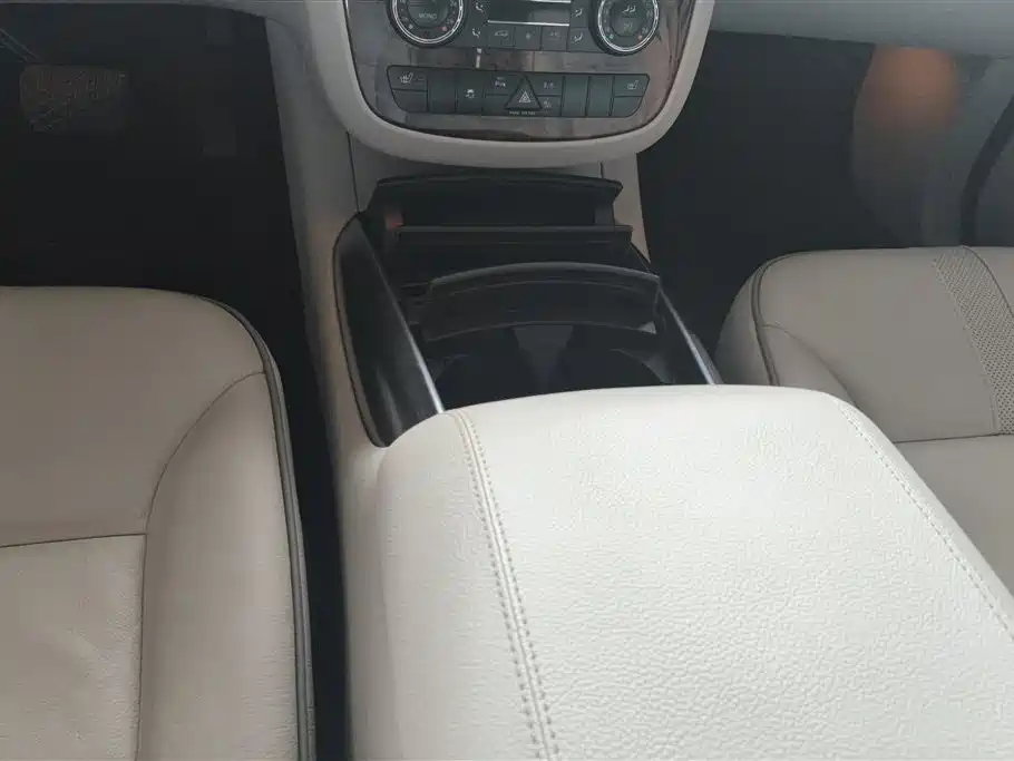 Mercedes-Benz R-Class 2011 R 350 L 4MATIC фото 16