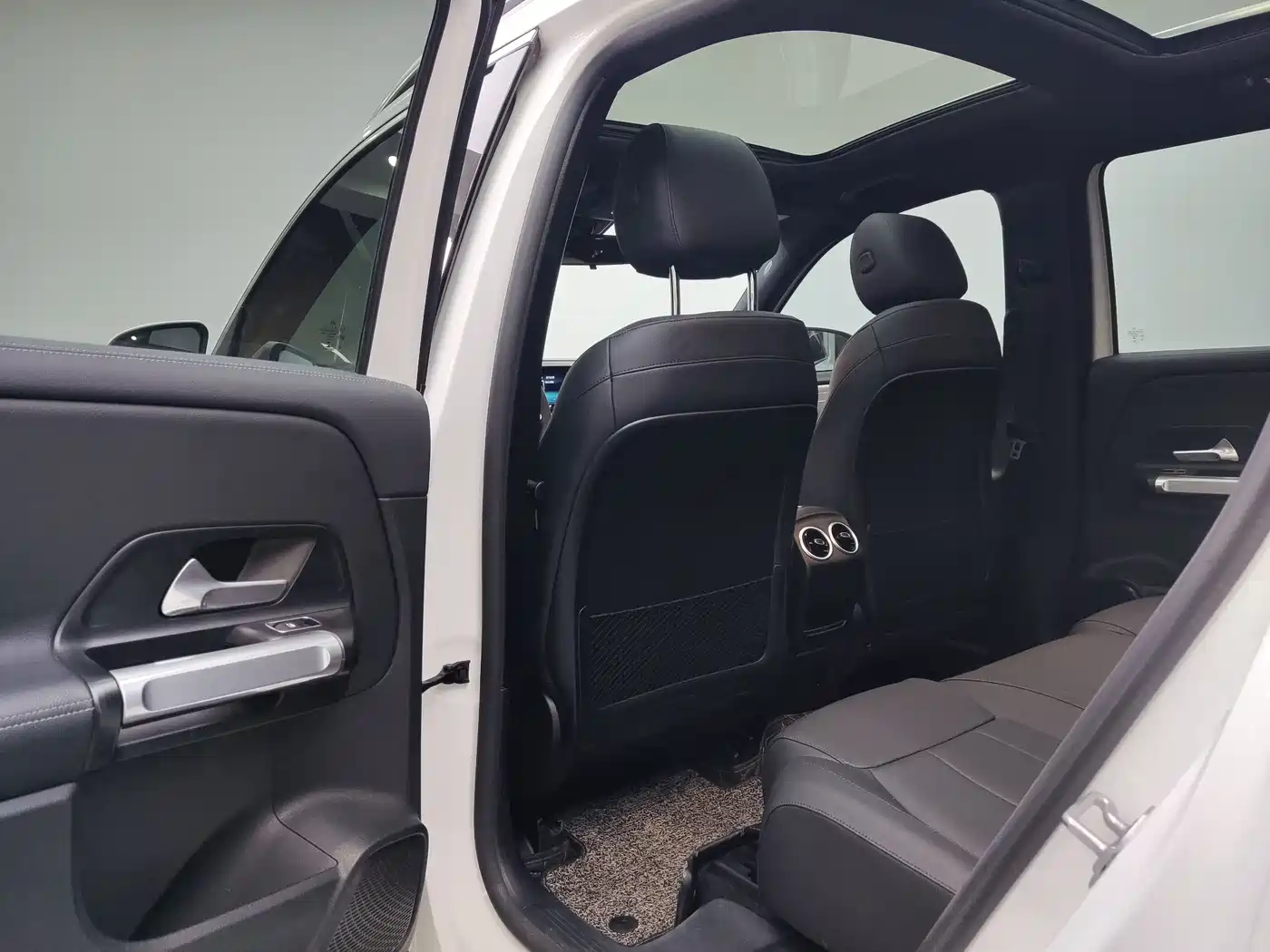Mercedes-Benz GLB 2021 GLB 180 Dynamic фото 7