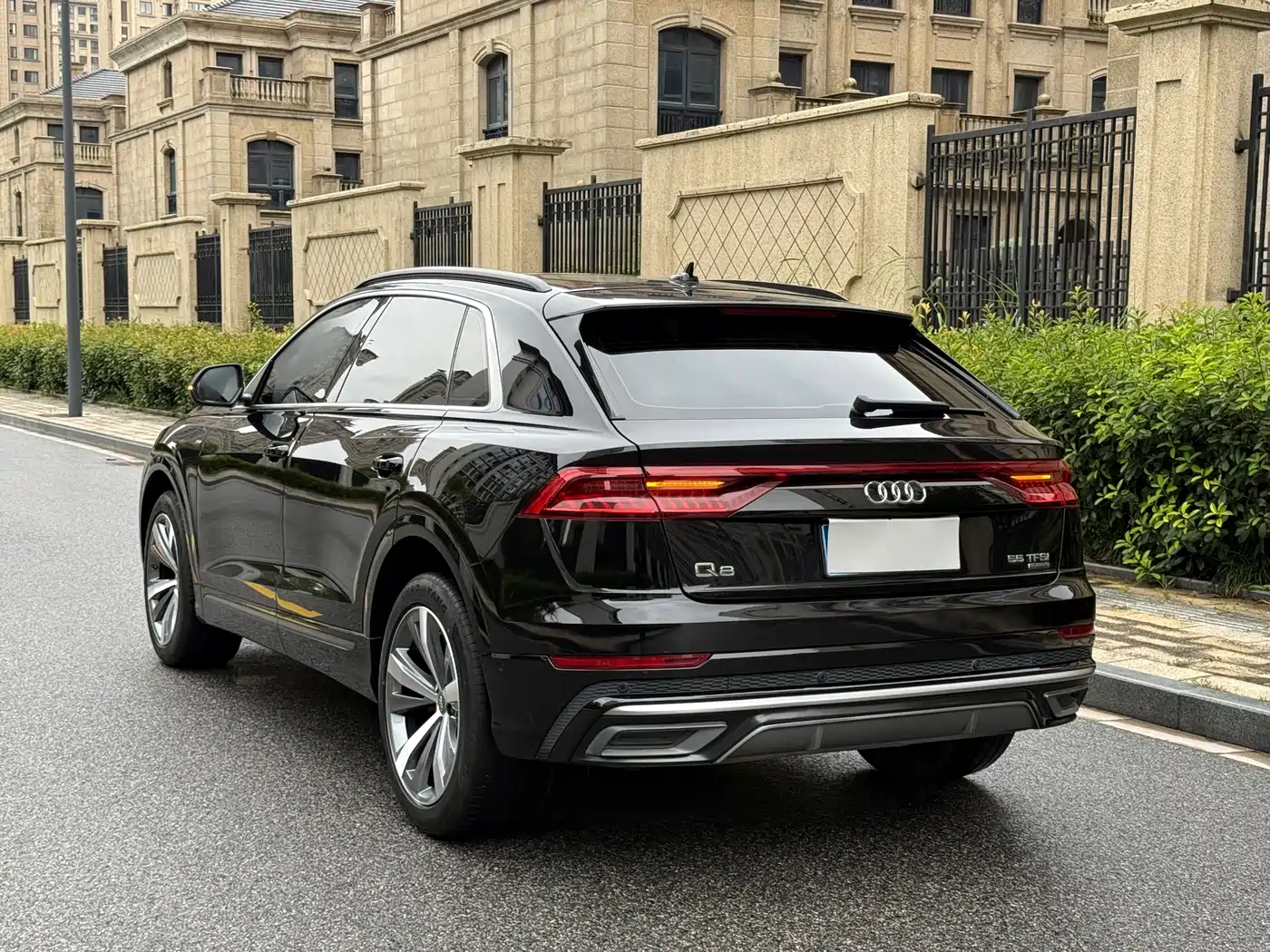 Audi Q8 2020 2019 Model 55 TFSI Premium Dynamic