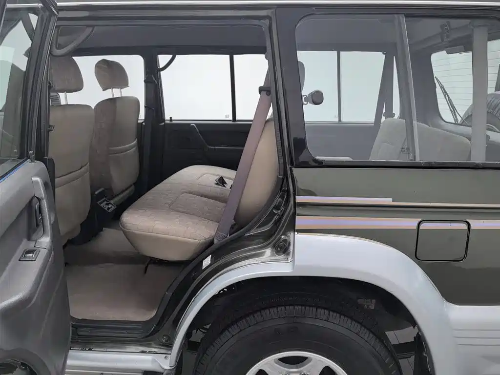 Leopaard Liebao 6481 2014 2.2L Manual 2WD фото 15