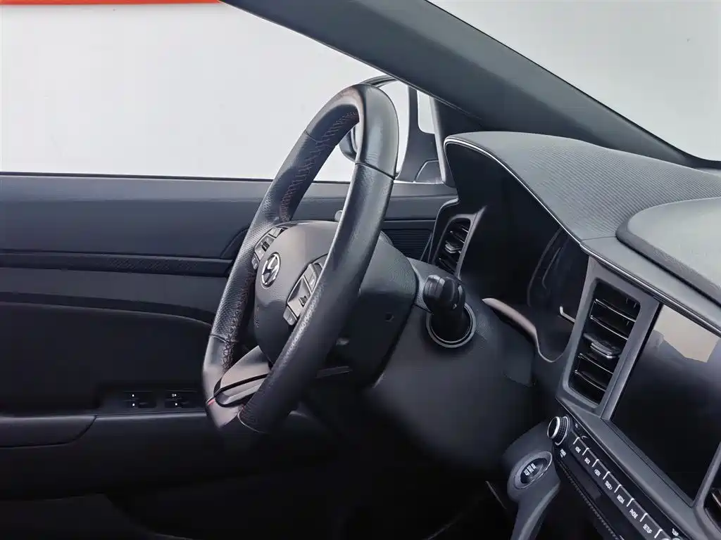 Hyundai Elantra 2020 1.4T DCT Dynamic·Vitality фото 22