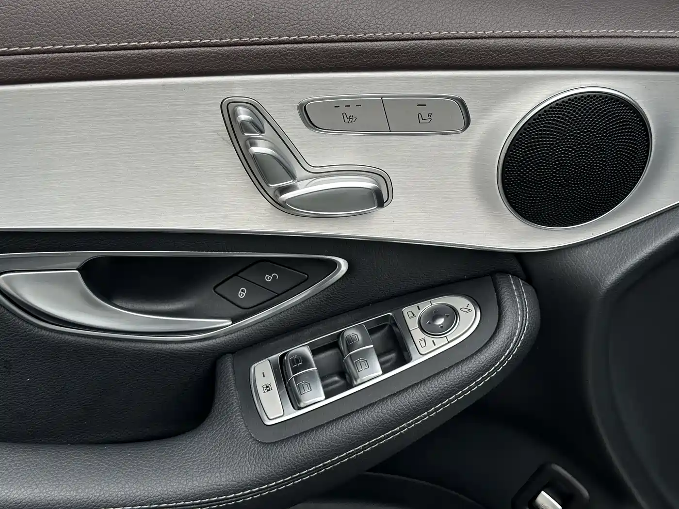 Mercedes-Benz GLC 2021 GLC 260 L 4MATIC Sporty фото 11