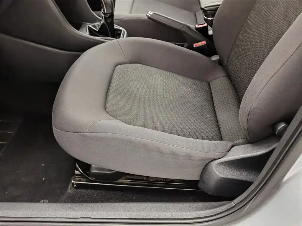 Volkswagen Santana 2015 1.4L Manual Trend Edition фото 20