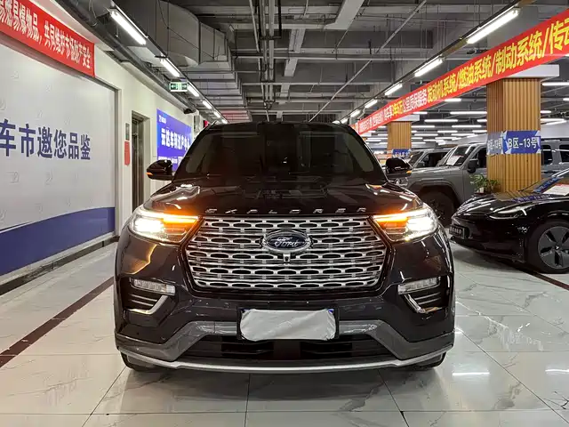 Ford Explorer 2020 EcoBoost 285 AWD Titanium Edition 7-Seater