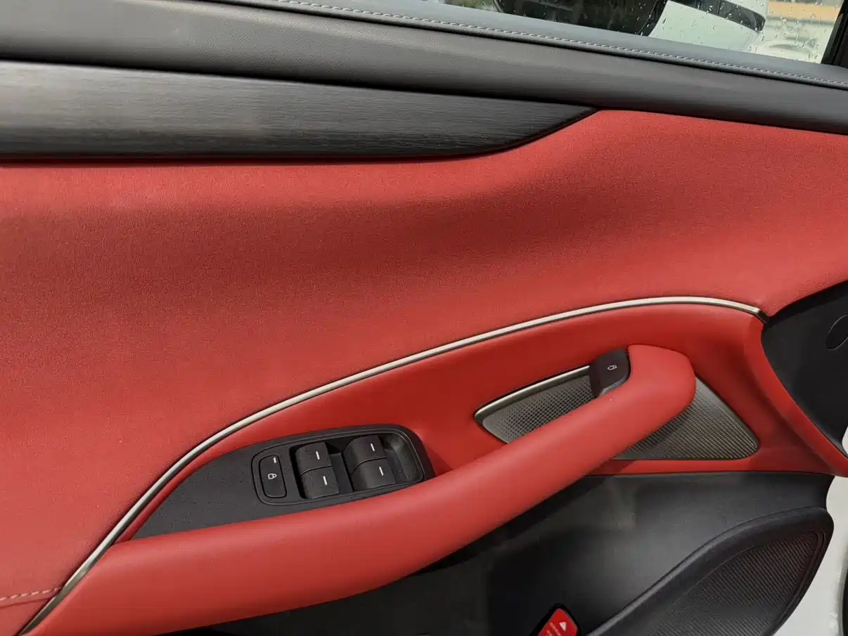 XIAOMI CAR XIAOMI SU7