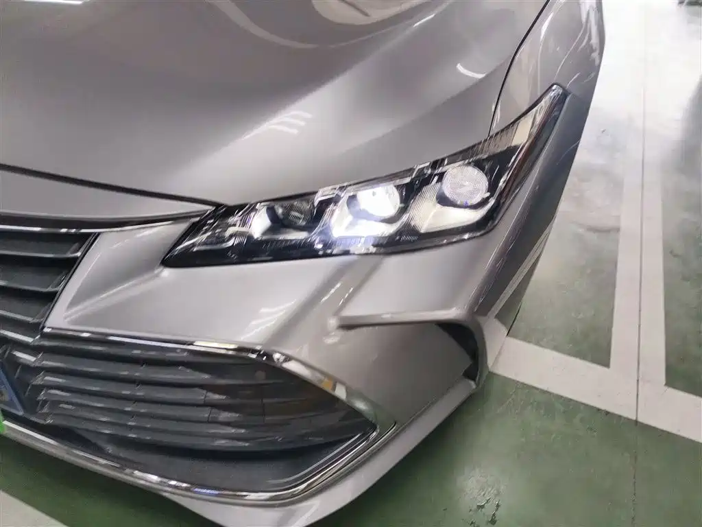 Toyota Avalon 2022 2.0L Luxury Edition фото 24