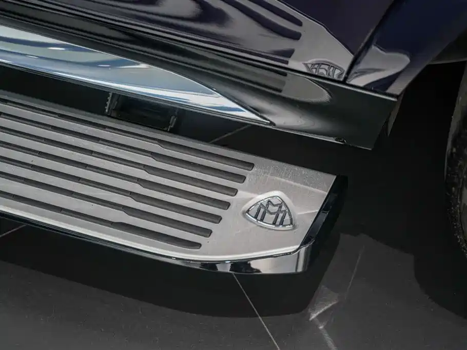 MERCEDES-BENZ MAYBACH GLS