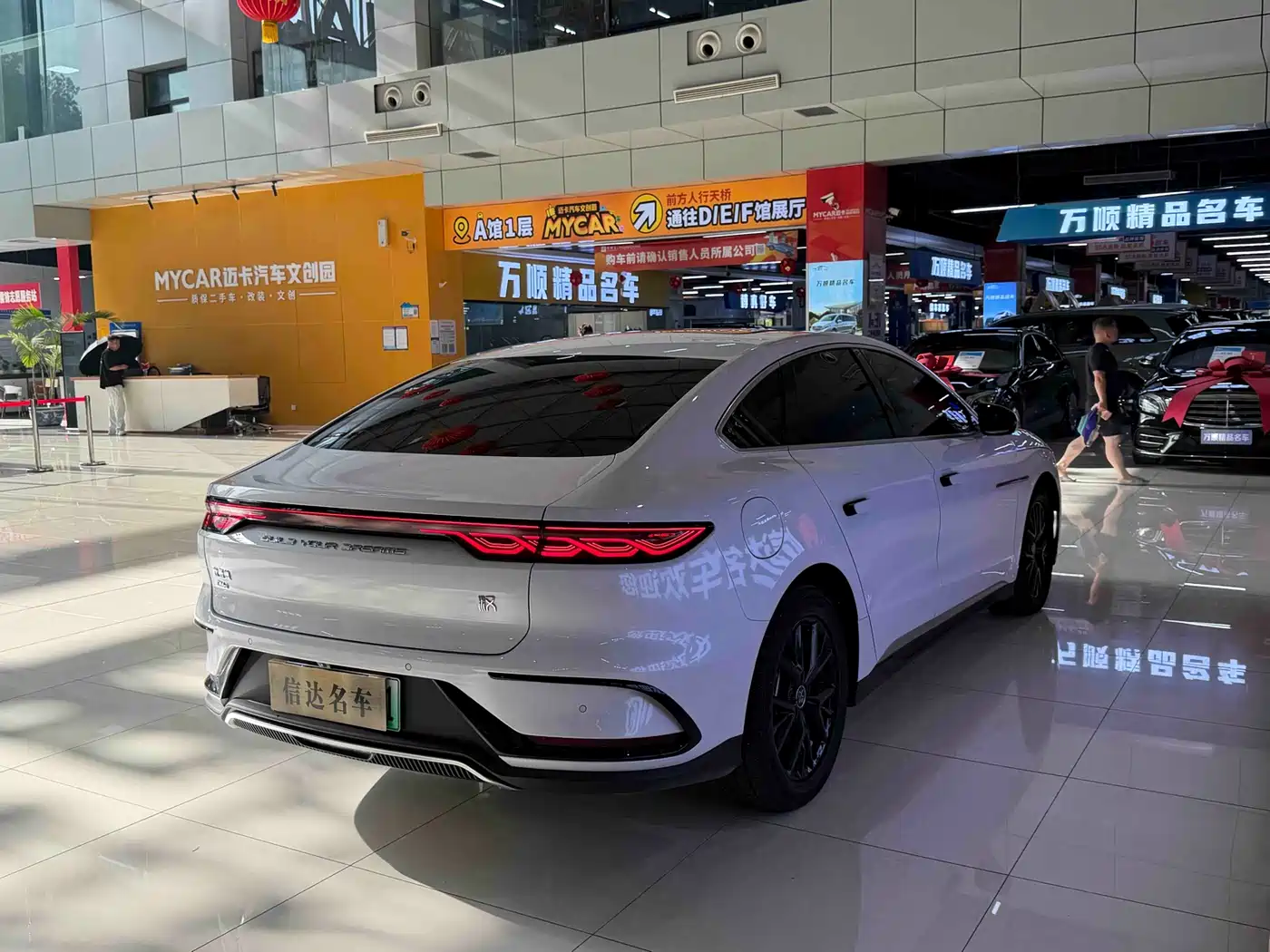 BYD Han 2023 DM-i Champion Edition 121KM Prestige фото 19
